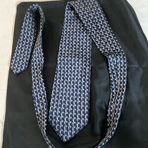 Ermenegildo Zegna 100% silk tie in Black & Silver